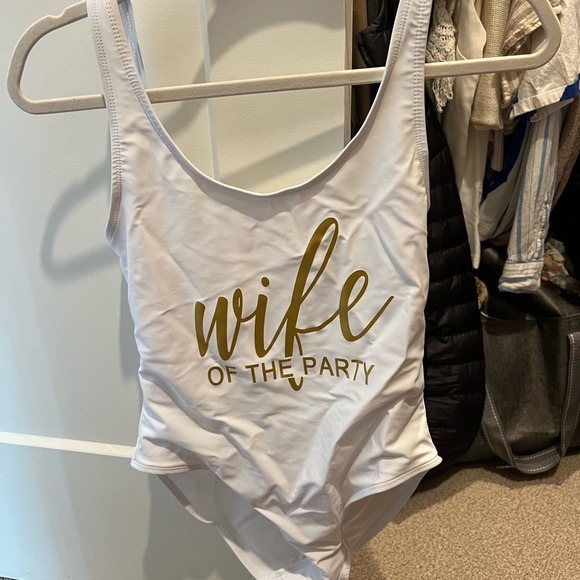 Wife of the party bathing suit (medium/small). - Picture 3 of 4